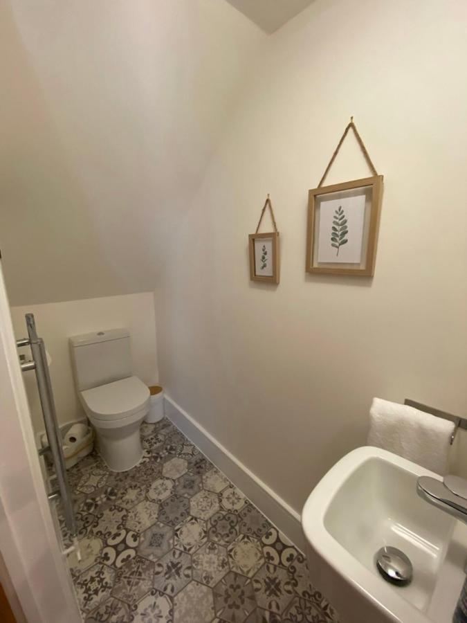 Burgess Yard 2-Bedroom Cottage, Bath Esterno foto
