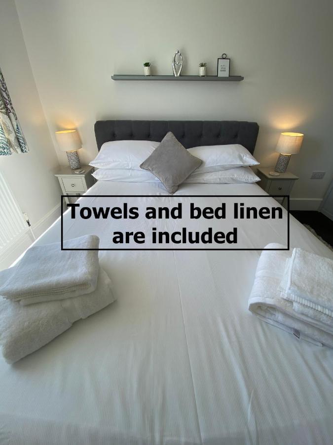 Burgess Yard 2-Bedroom Cottage, Bath Esterno foto