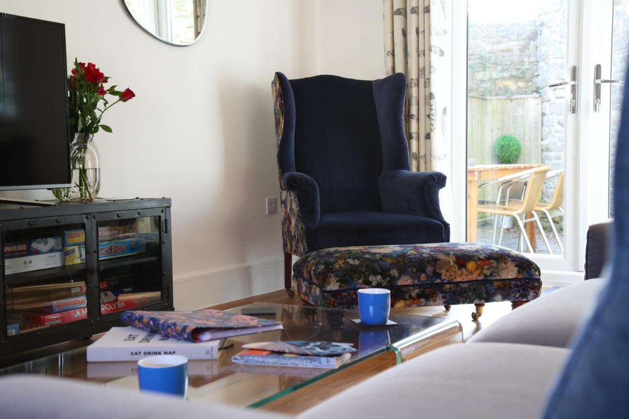 Burgess Yard 2-Bedroom Cottage, Bath Esterno foto