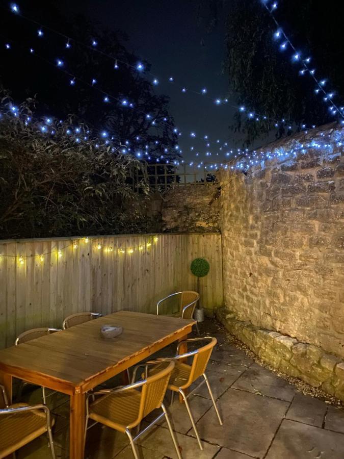 Burgess Yard 2-Bedroom Cottage, Bath Esterno foto